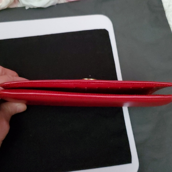 Chanel Long Bifold wallet? FIRM PRICE - Picture 15 of 16